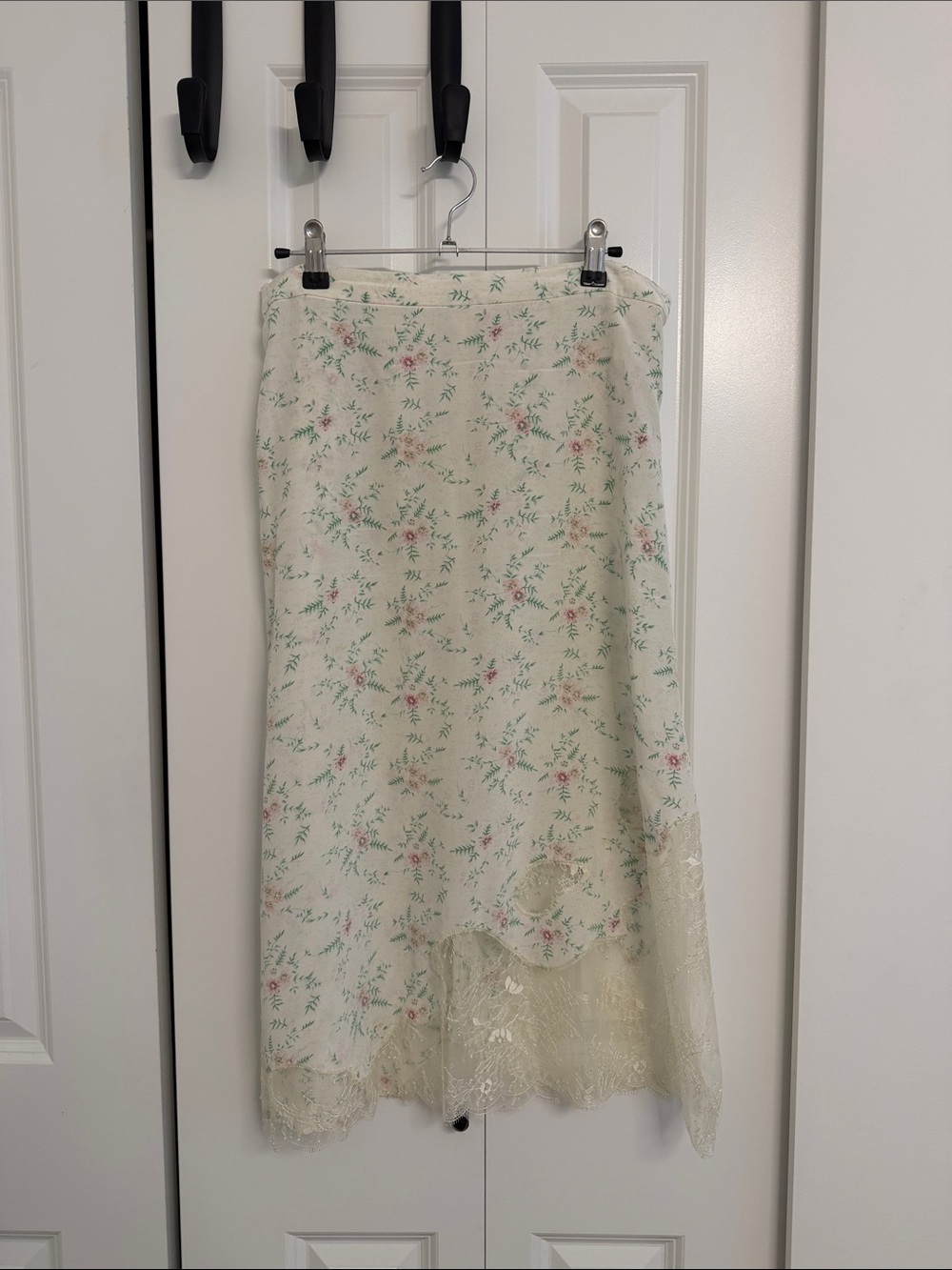 Le Fou Wilfred 100% Silk Floral Skirt with Lace - size 10